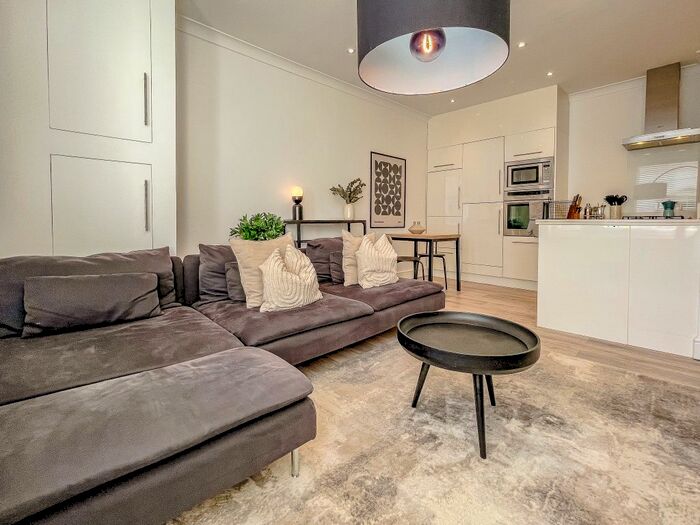 1 Bedroom Flat To Rent In Lower Thames St, London, EC3R