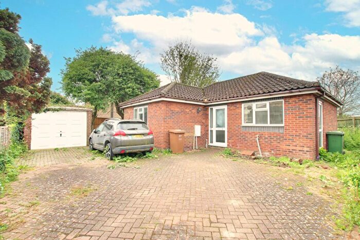 3 Bedroom Detached Bungalow For Sale In Pound Road, Chatteris, PE16