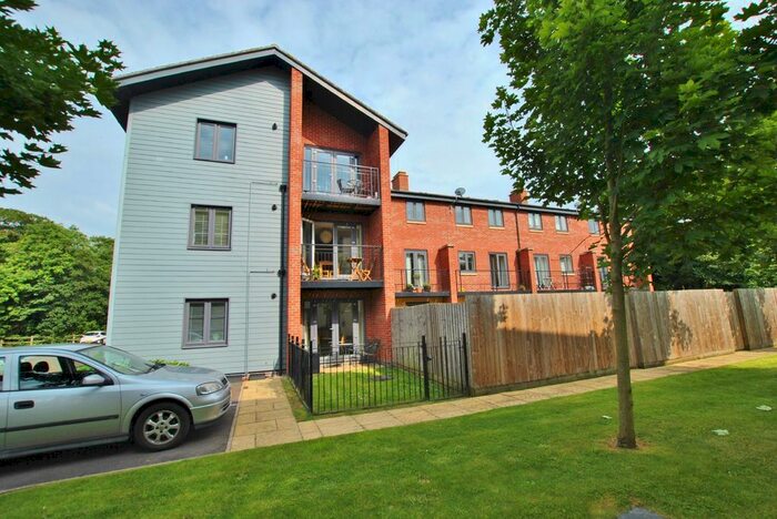 1 Bedroom Flat To Rent In Wilberforce Road, Wilford, Nottingham, Nottinghamshire, NG11