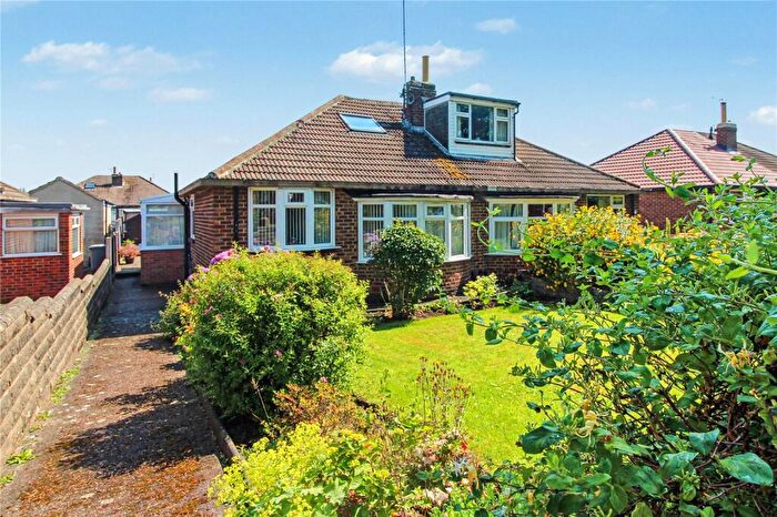 2 Bedroom Bungalow For Sale In Ring Road, Halton, Leeds, West Yorkshire, LS15