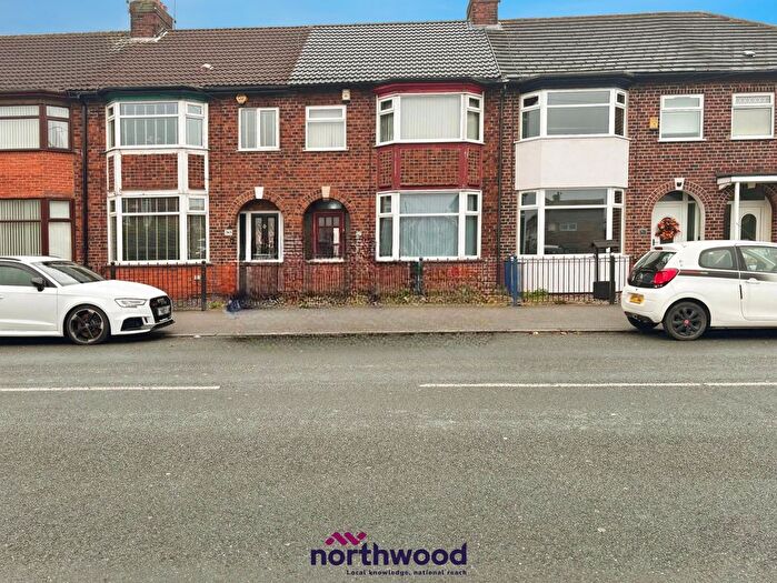 3 Bedroom Terraced House For Sale In Southcoates Lane, Hull, HU9