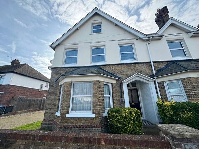 1 Bedroom Flat To Rent In Canterbury Road, Westgate-On-Sea, CT8