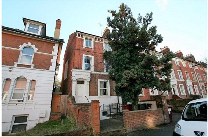1 Bedroom Flat To Rent In South Street, Reading, RG1