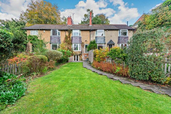 3 Bedroom Terraced House To Rent In Cornwall Road, Harrogate, HG1