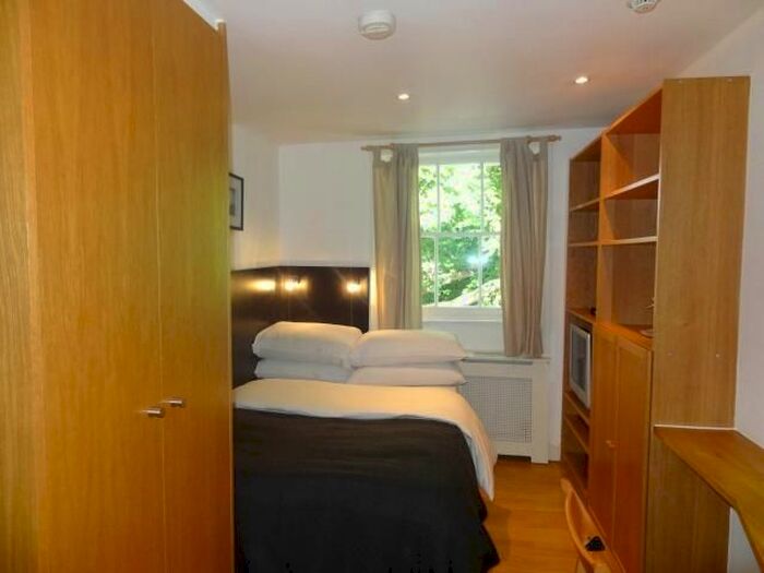 Studio To Rent In Cartwright Gardens, Bloomsbury, London, WC1H