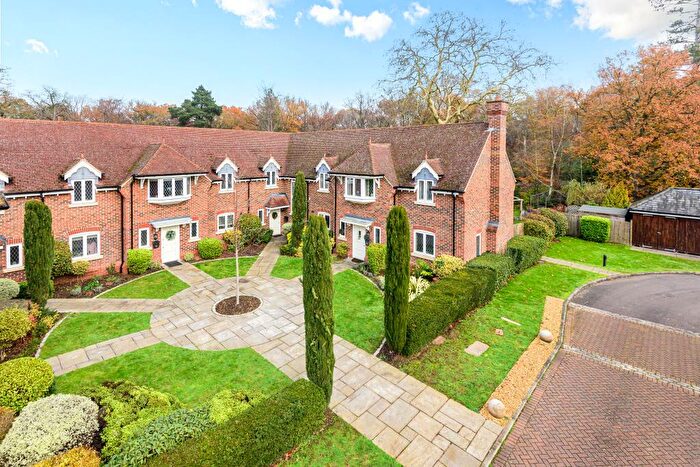 4 Bedroom Terraced House For Sale In Windsor, Berkshire, SL4