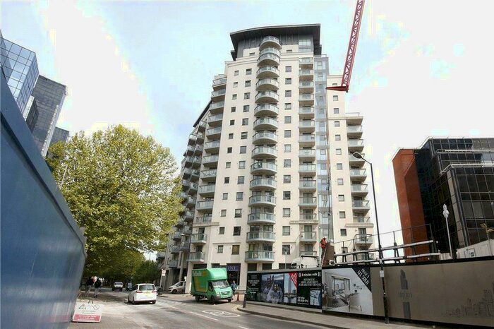 1 Bedroom Flat To Rent In City Tower, Limeharbour, Cross Harbour, South Quay, Canary Wharf, London, E14