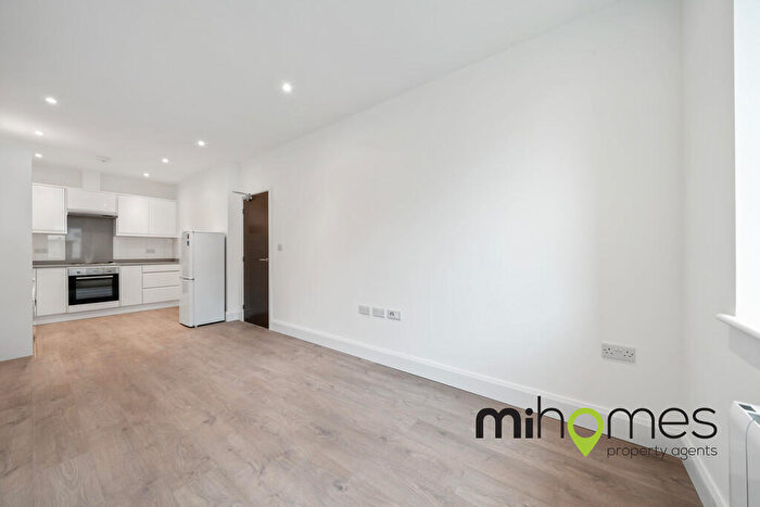 1 Bedroom Apartment To Rent In Key Point, Potters Bar, EN6
