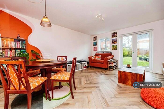 3 Bedroom Semi-Detached House To Rent In Wrens Gardens, Rotherham, S63