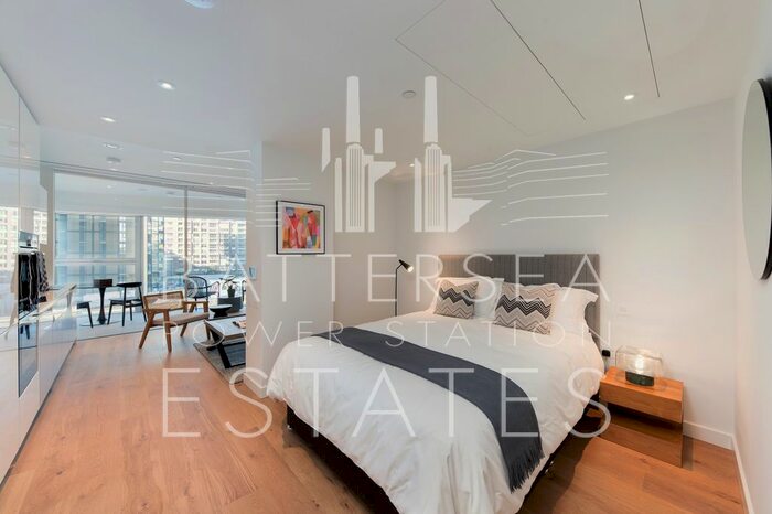 Studio To Rent In L-, Electric Boulevard, Battersea, SW11
