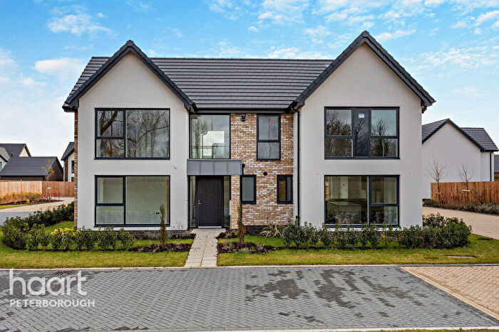 4 Bedroom Detached House For Sale In The Hamlets, Hampton Woods, PE7