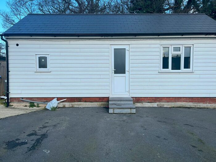 1 Bedroom Park Home To Rent In Sky Peals Road, Woodford Green, IG8