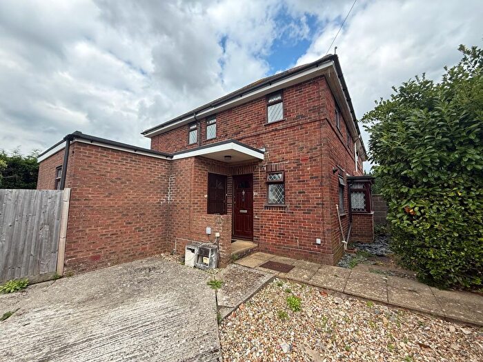 2 Bedroom Flat To Rent In Martin Road, Brigton, BN3