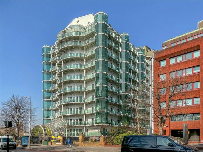 2 Bedroom Flat To Rent In Uxbridge Road, London, W5