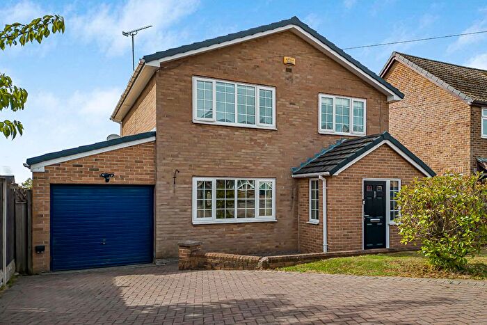 3 Bedroom Detached House For Sale In Westby Close, Rotherham, S65