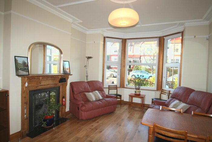 4 Bedroom Property To Rent In Heybridge Avenue, London SW16