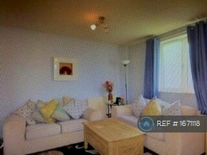 1 Bedroom Flat To Rent In Roberts Place, Dagenham, RM10