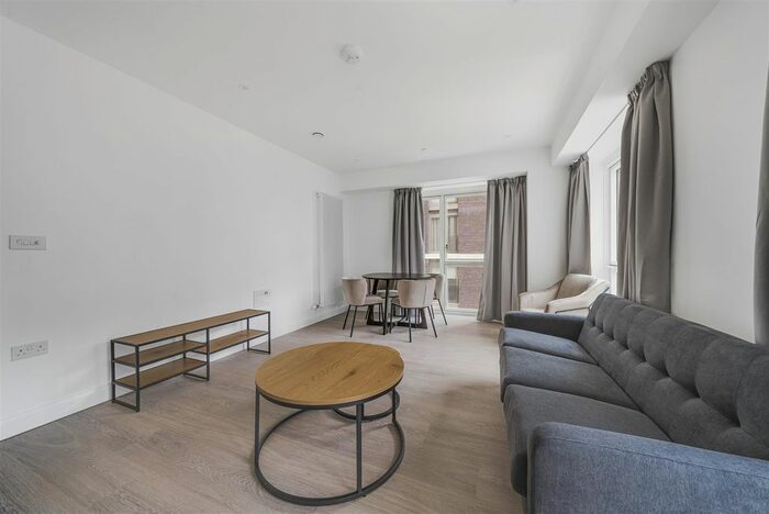 1 Bedroom Flat To Rent In Galleria House, Royal Eden Docks, Western Gateway, Custom House, E16