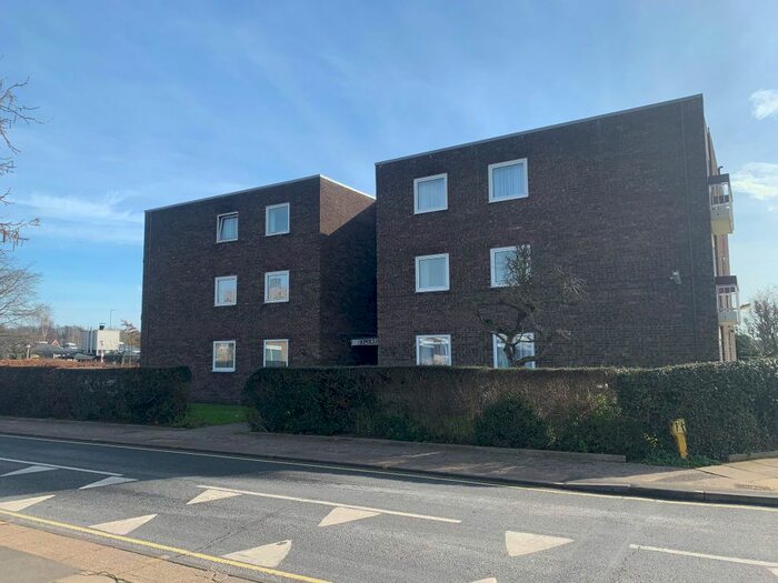 2 Bedroom Flat To Rent In Sheldrake Drive, Ipswich, IP2