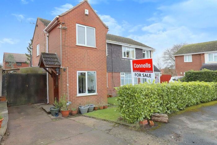 3 Bedroom Semi-Detached House For Sale In Summit Road, Clows Top, Kidderminster, DY14