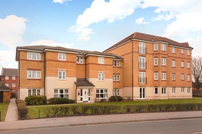 2 Bedroom Flat To Rent In Martingale Chase, Newbury, RG14