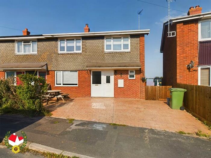 3 Bedroom End Of Terrace House To Rent In Frampton On Severn, GL2