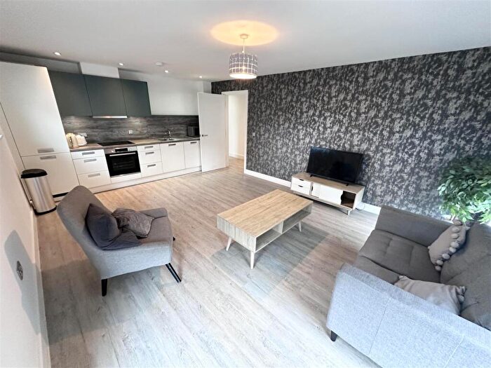 2 Bedroom Apartment To Rent In Tennant Street Lofts, Tennant Street, Birmingham, B15