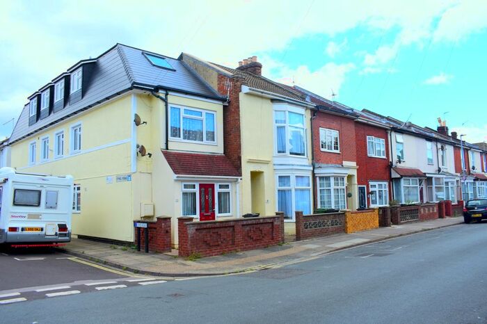 1 Bedroom Flat To Rent In Clive Road, Fratton, Portsmouth, Hampshire PO1