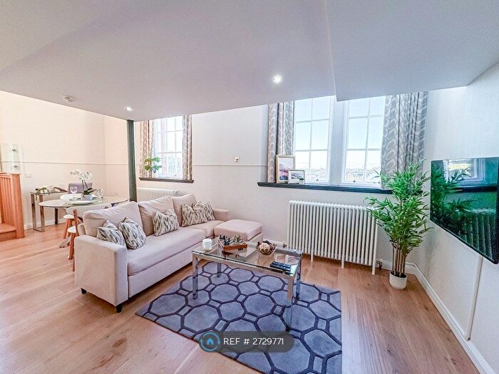 1 Bedroom Flat To Rent In Mcdonald Road, Edinburgh, EH7