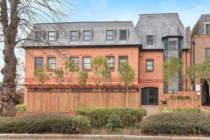 1 Bedroom Apartment To Rent In The Coppice, The Grove, SL1