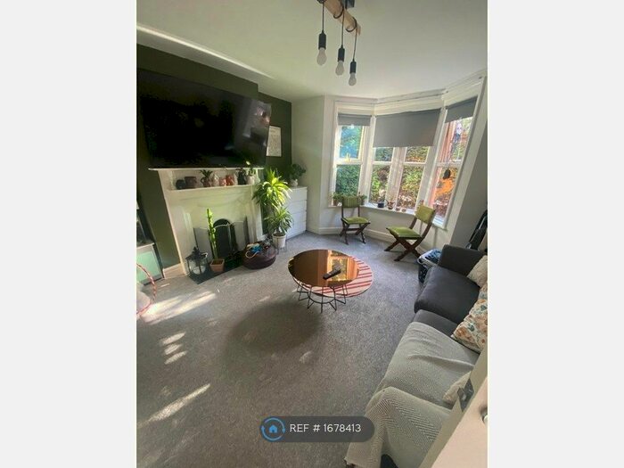 3 Bedroom Semi-Detached House To Rent In Rhydhelig Avenue, Cardiff, CF14