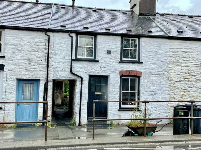 2 Bedroom Terraced House For Sale In Heol Y Doll, Machynlleth, Powys, SY20