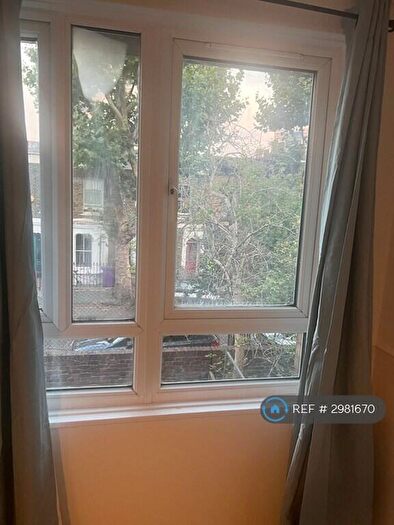 1 Bedroom Maisonette To Rent In Fairfoot Road, London, E3