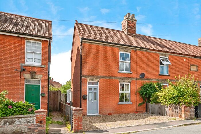 2 Bedroom End Of Terrace House For Sale In Yaxleys Lane, Aylsham, Norwich, NR11