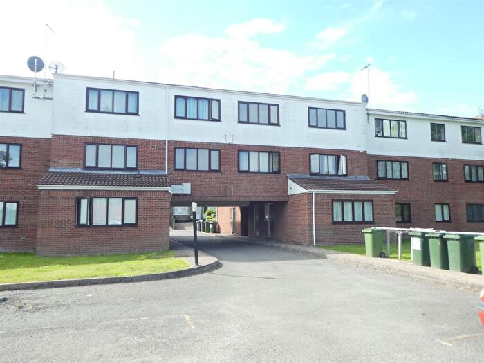 Studio To Rent In Leicester Rd, New Barnet, EN5