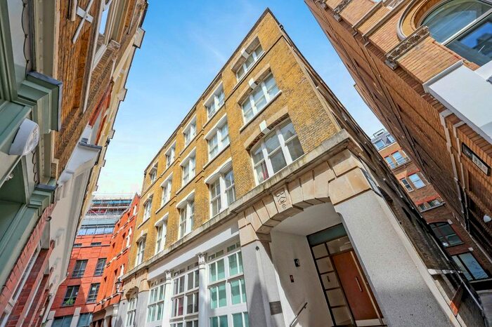 1 Bedroom Flat To Rent In Carter Lane, St Paul's, EC4V