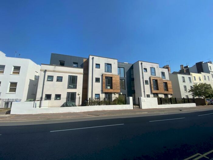 3 Bedroom Apartment To Rent In Sidney Lodge, Cheltenham, GL52