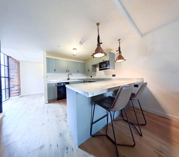 2 Bedroom Duplex To Rent In Apartment, Derwent House, Jewellery Quarter, Birmingham, B3