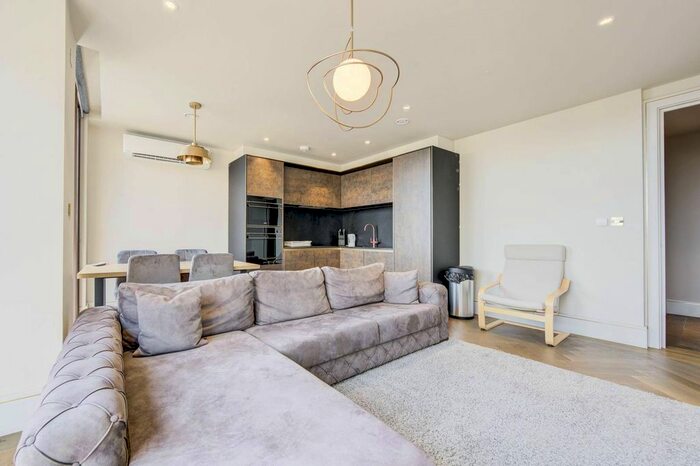 2 Bedroom Flat To Rent In Kings Road, Fulham, London, SW6