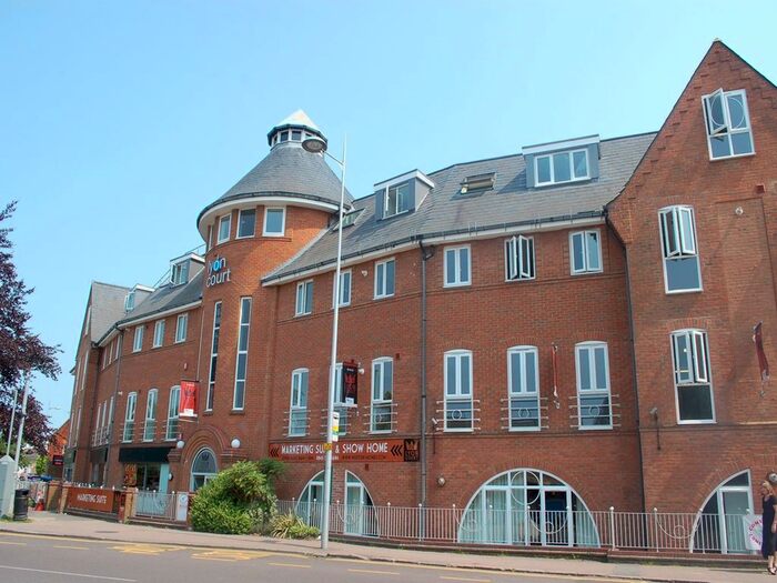 1 Bedroom Flat To Rent In Lyon Court, Walsworth Road, Hitchin, SG4