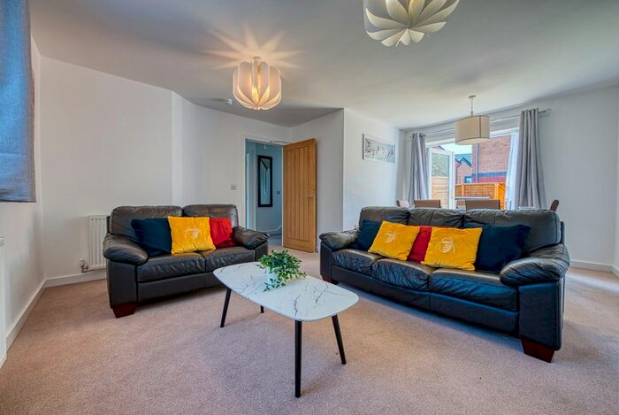 5 Bedroom Flat To Rent In Church Road, Birmingham, B25