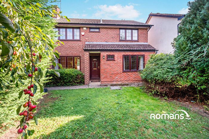 4 Bedroom Detached House To Rent In Jutland Close, Wokingham, RG41