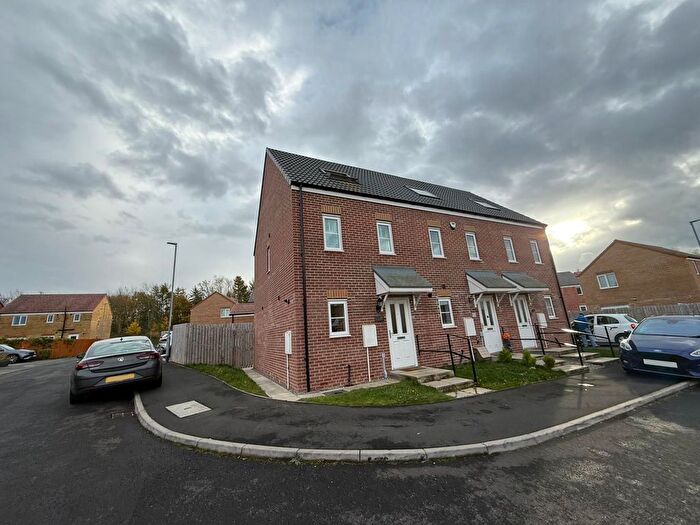 3 Bedroom End Of Terrace House For Sale In Pearwood Place, Middlesbrough, TS8