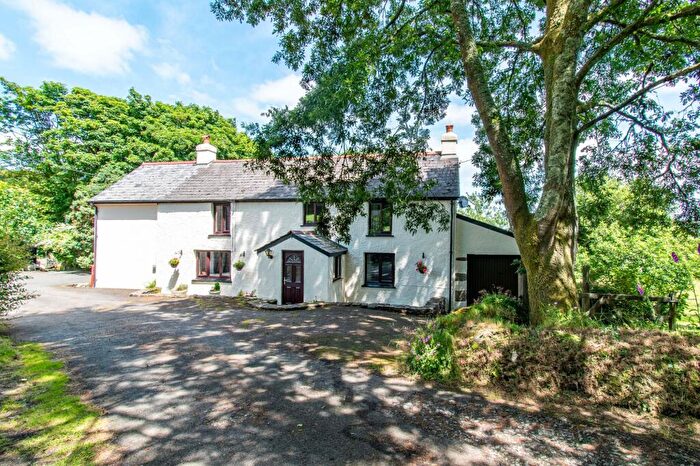 4 Bedroom Farm House For Sale In Pensilva, Liskeard, PL14