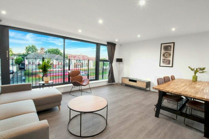 3 Bedroom Apartment To Rent In Forty Lane, Wembley, Middlesex, HA9