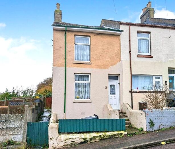 3 Bedroom End Terrace House For Sale In Widred Road, Dover, Kent, CT17