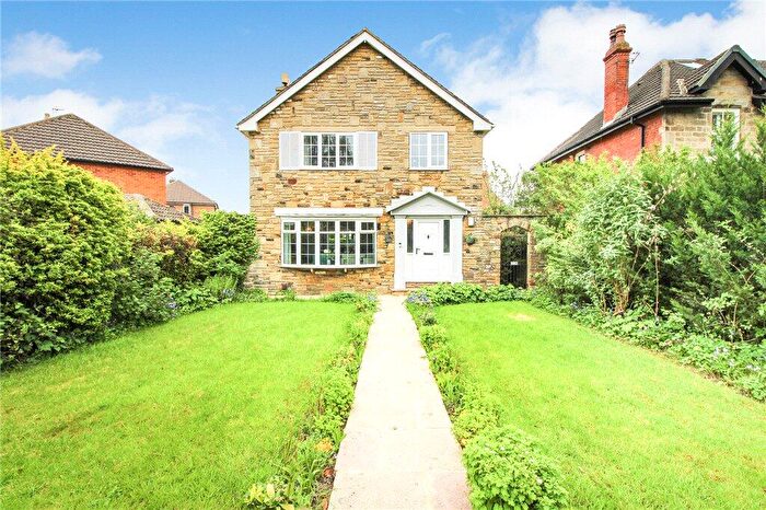 4 Bedroom Detached House For Sale In Boroughbridge Road, Knaresborough, North Yorkshire, HG5