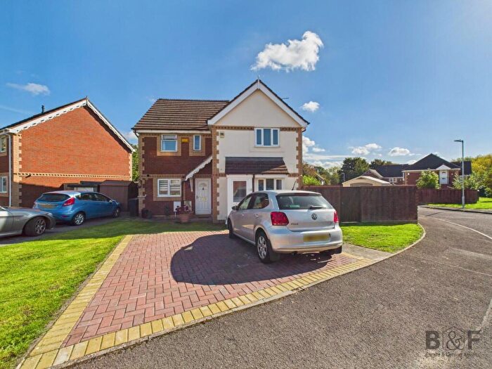 1 Bedroom Semi Detached House To Rent In Sunningdale Drive, Warmley, BS30