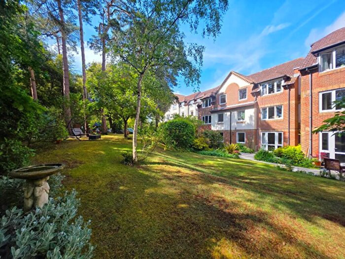 1 Bedroom Retirement Property For Sale In Park View Court, Queens Park West Drive, Bournemouth, Dorset, BH8