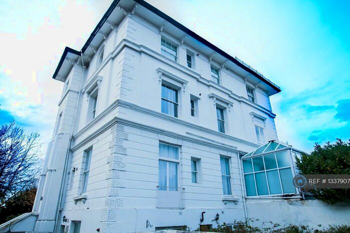 Studio To Rent In The Limes, Kingston Upon Thames, KT1